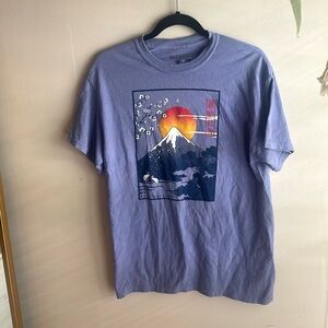 Riot Society T-shirt, lavender, size medium